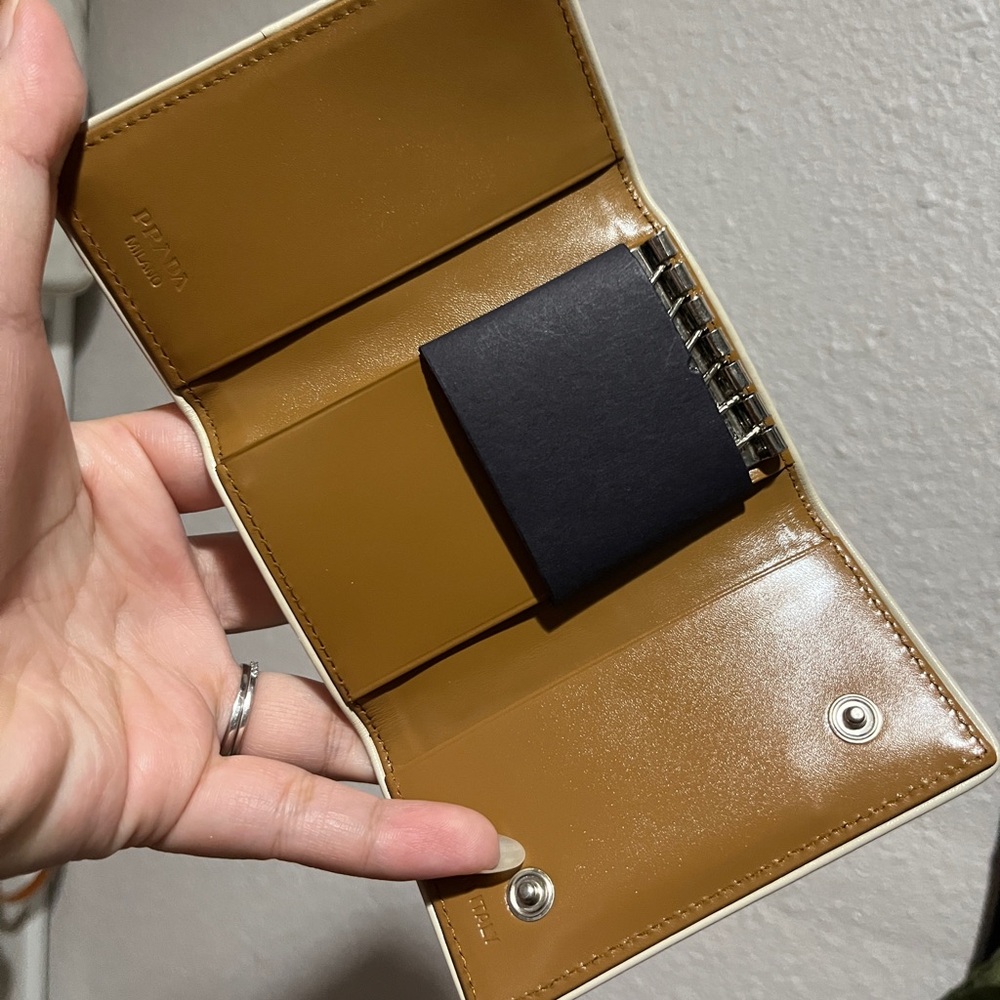 Prada Keyholder - Picture 4 of 9